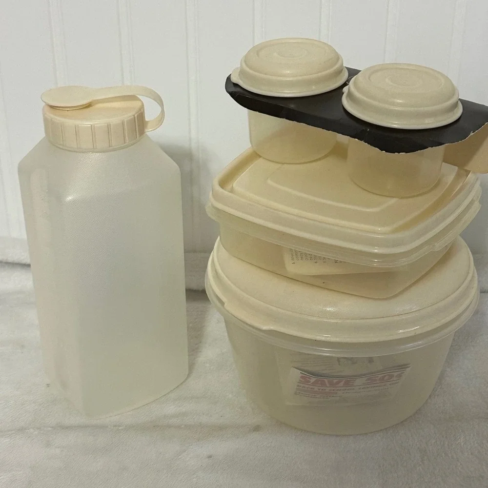 Vintage Rubbermaid Servin' Saver Food Storage Set 5pc Almond New Vintage Contain